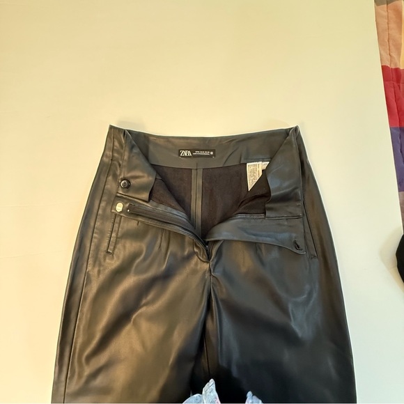 Zara women’s high waisted black vegan leather dress pants size Medium - Picture 6 of 11